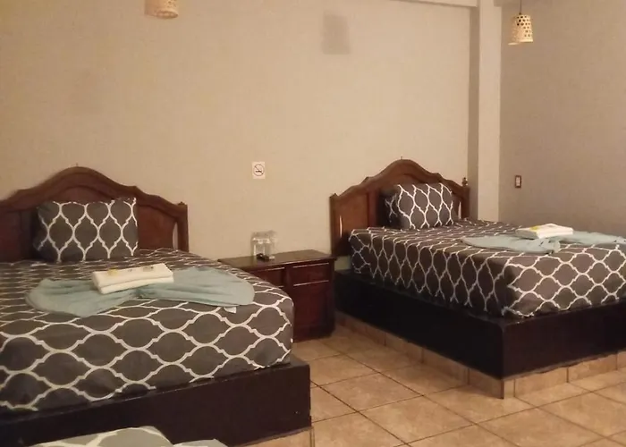 Colonos Cabos Hotel 3*